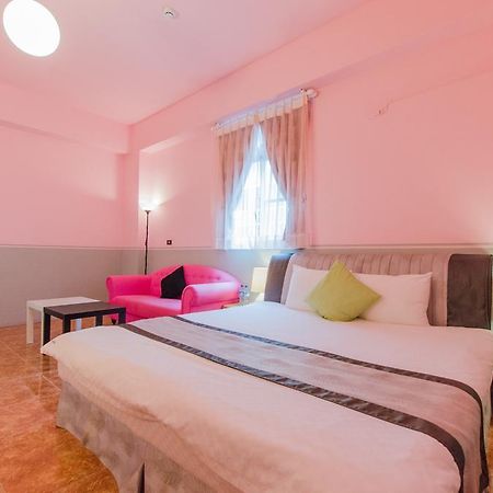 Mary 18 Apartment Taitung ภายนอก รูปภาพ